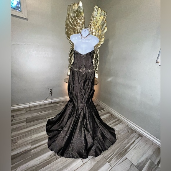 Stunning Gunmetal Gray Gown Embellished: Terani Mermaid Dress, Size 2 - Picture 5 of 17